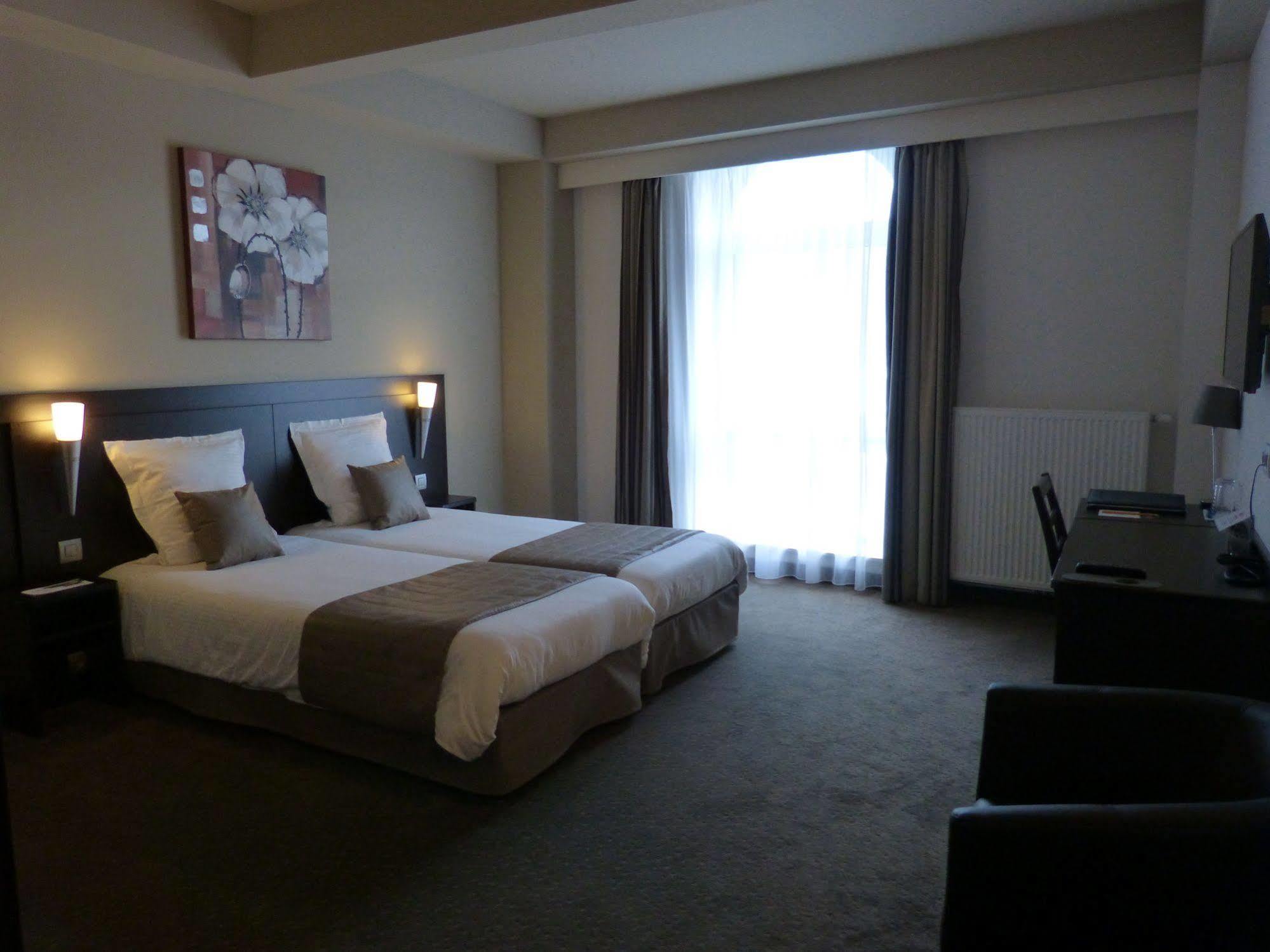 Hotel Saint Daniel Péruwelz Εξωτερικό φωτογραφία