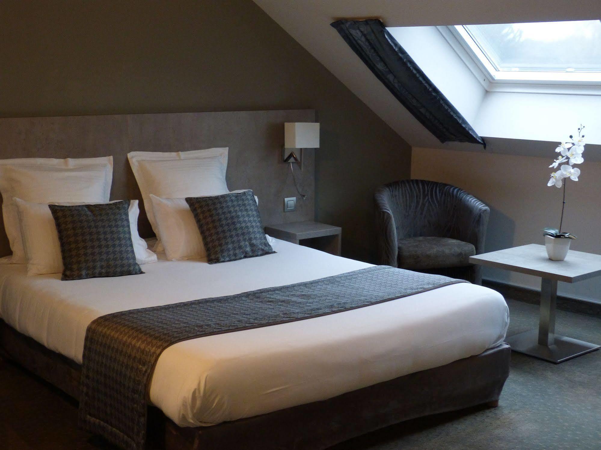 Hotel Saint Daniel Péruwelz Εξωτερικό φωτογραφία