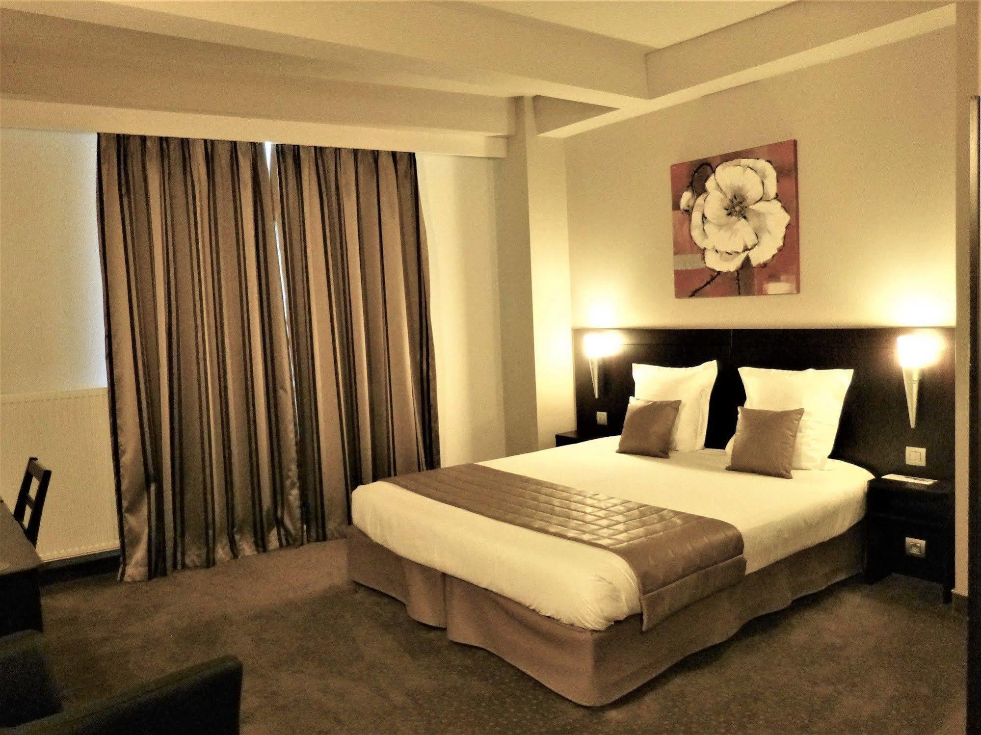 Hotel Saint Daniel Péruwelz Εξωτερικό φωτογραφία